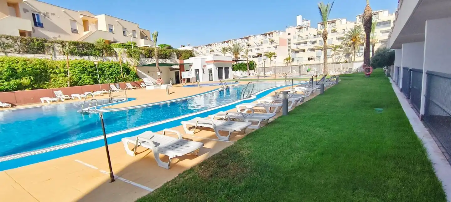 Piscina de Planta baixa en venda en Vera amb Terrassa, Piscina i Piscina comunitària