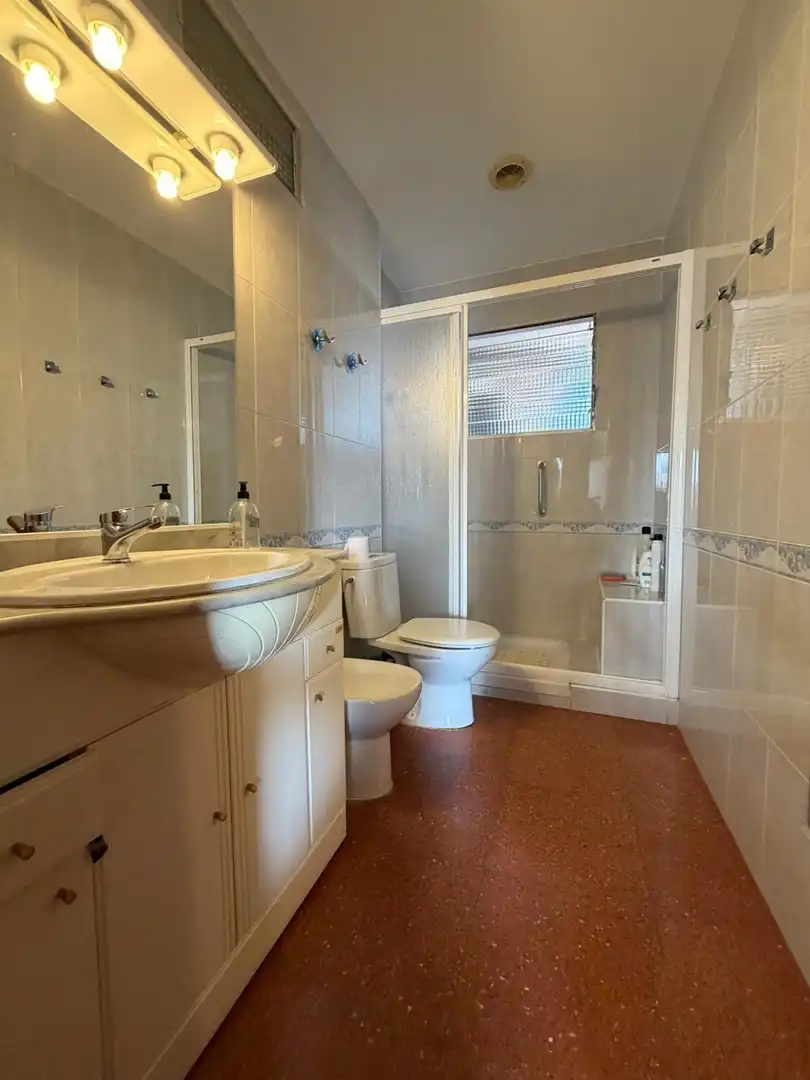 Baño de Piso en venta en Águilas con Aire acondicionado, Terraza y Balcón