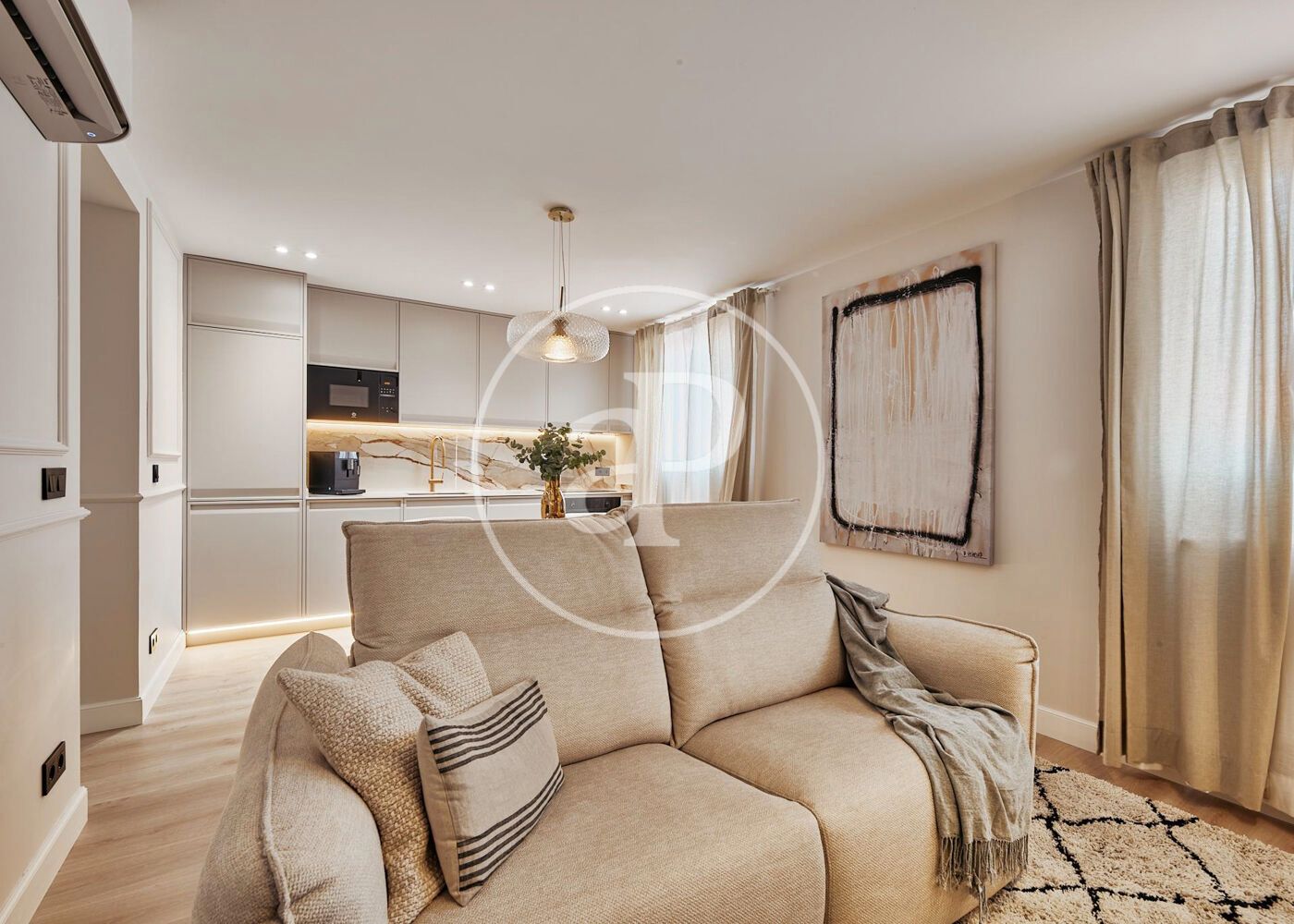 Sala de estar de Piso en venta en  Madrid Capital con Aire acondicionado, Calefacción y Amueblado