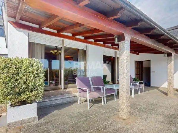 Terraza de Casa o chalet en venta en Vigo  con Calefacción, Jardín privado y Parquet