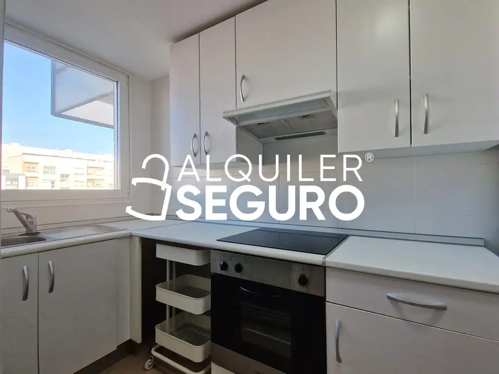 Cocina de Piso de alquiler en Móstoles con Aire acondicionado, Calefacción y Terraza