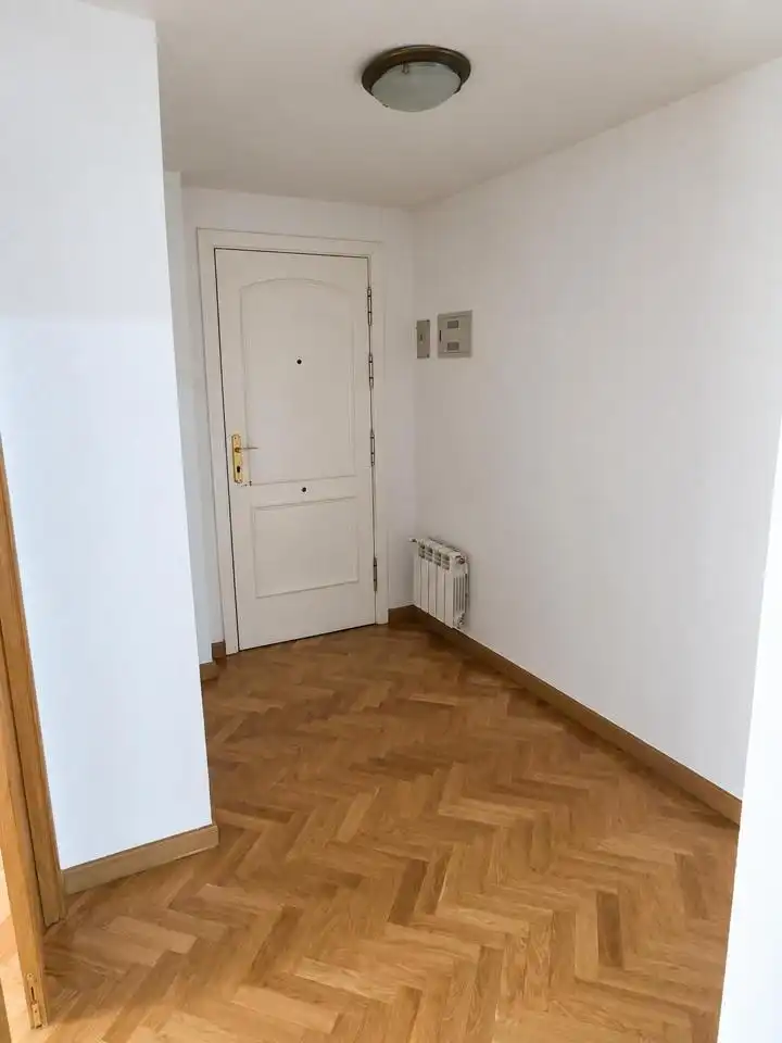 Appartamento con piscina in affitto a Calle de Ladera de los Almendros, imagen 5