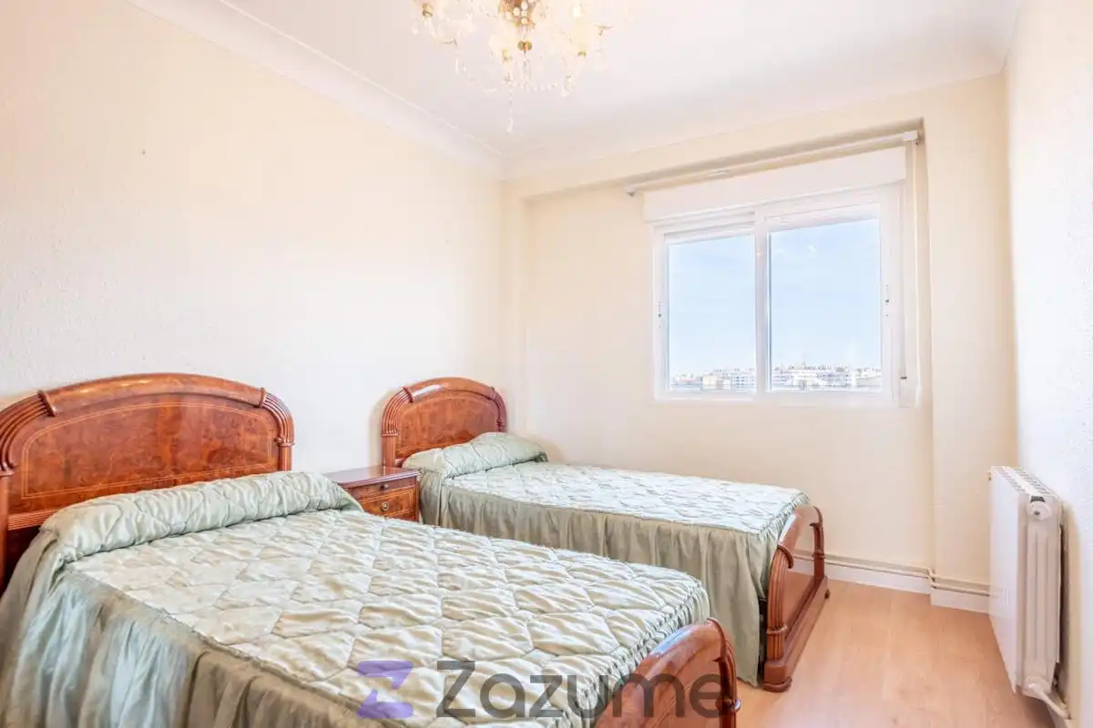Schlafzimmer von Wohnung zur Miete in Zaragoza mit Klimaanlage, Heizung und Parkett