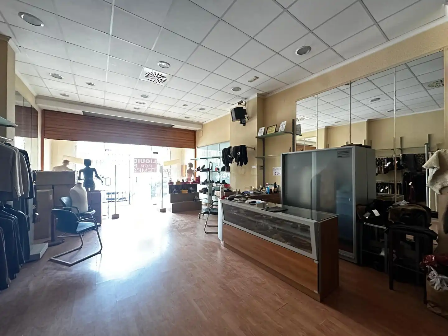 Business premises for sale in Calle MESTRE TORRES, imagen 2