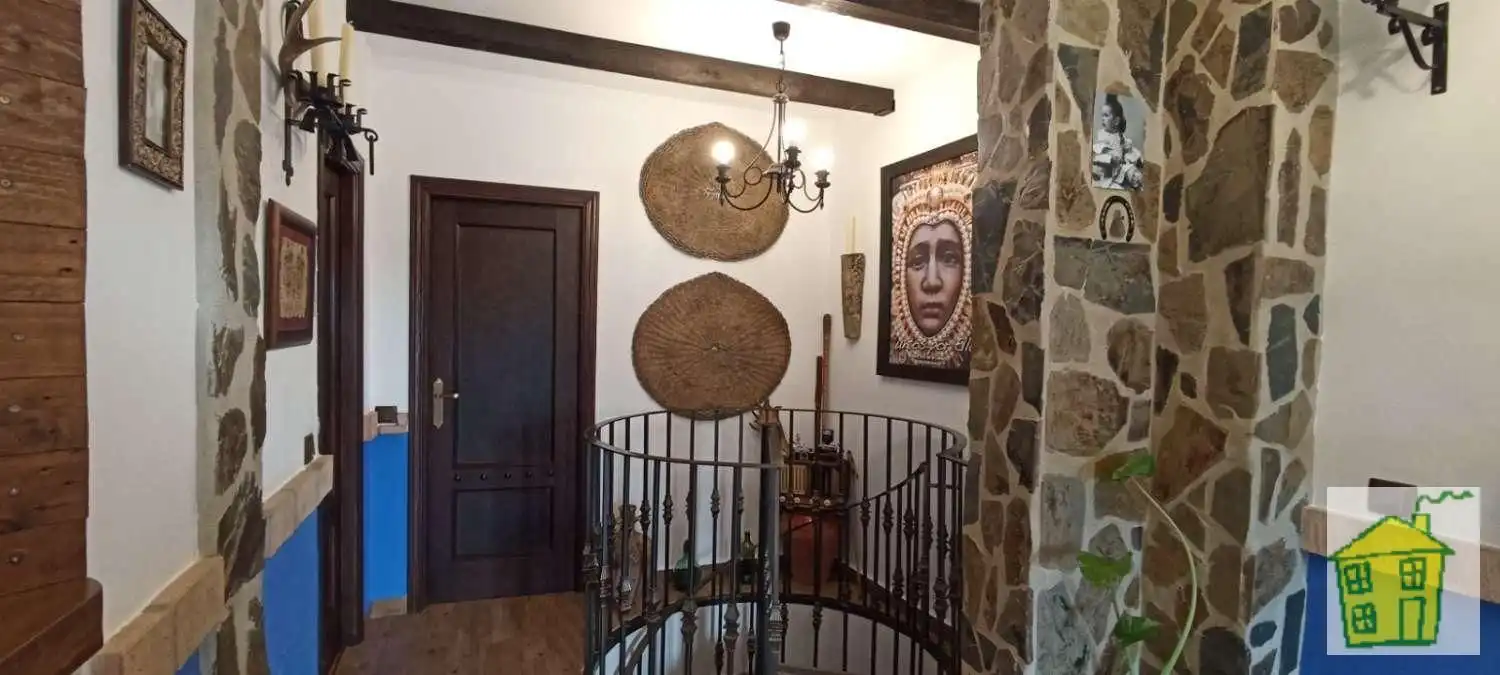 Maisonette zum Verkauf in Andújar mit Balkon