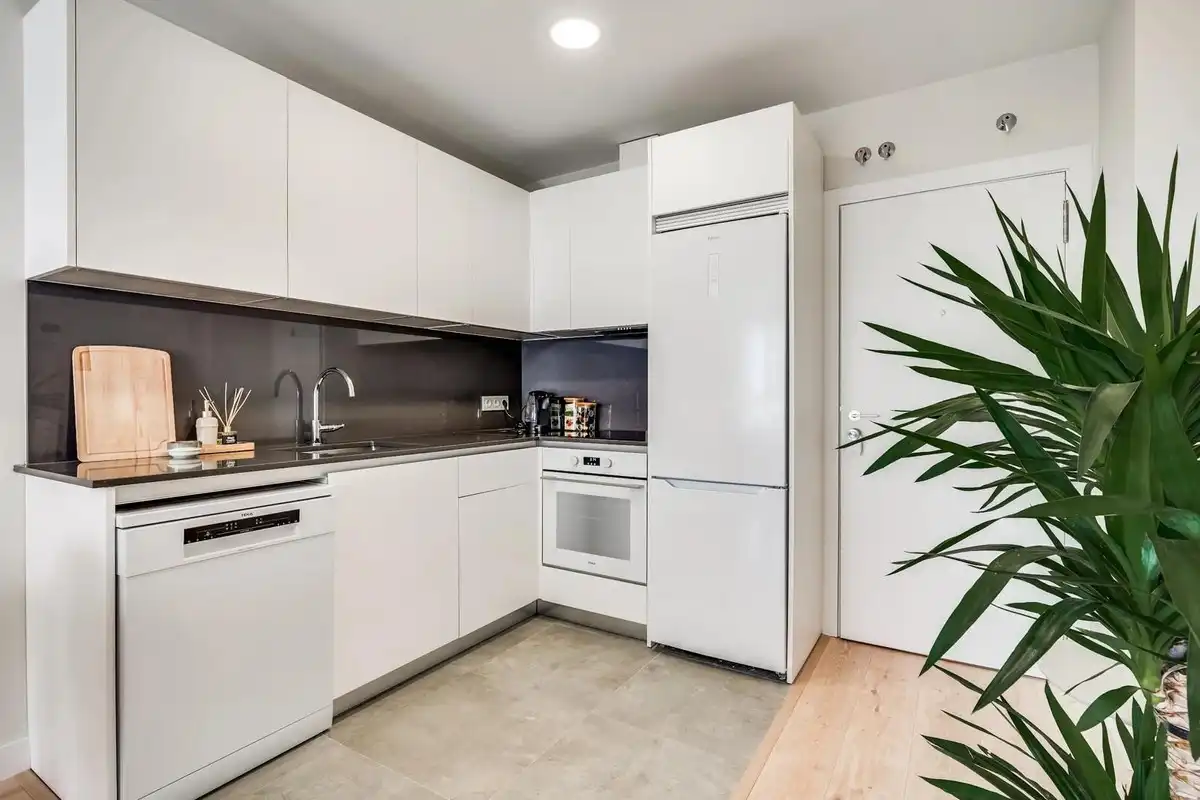 Cuina de Apartament en venda en Málaga amb Piscina