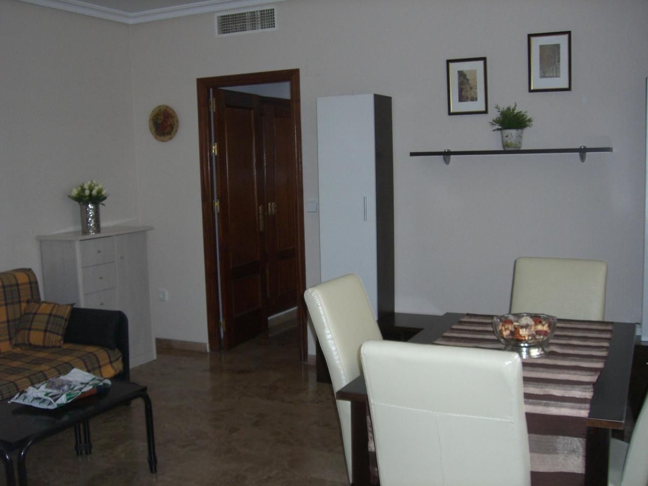 Flat to rent in Ciudad Jardín - Zoco, Poniente-Sur,  Córdoba Capital