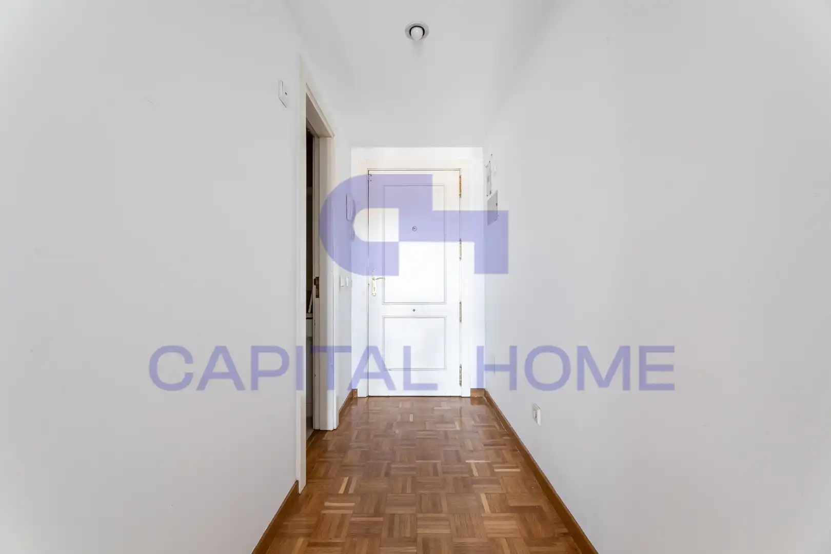 Estudio en venta en Madrid con Parquet y Terraza