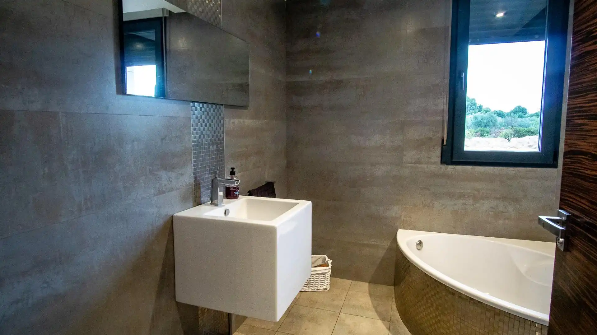 Houses for rent in Elda, Alicante