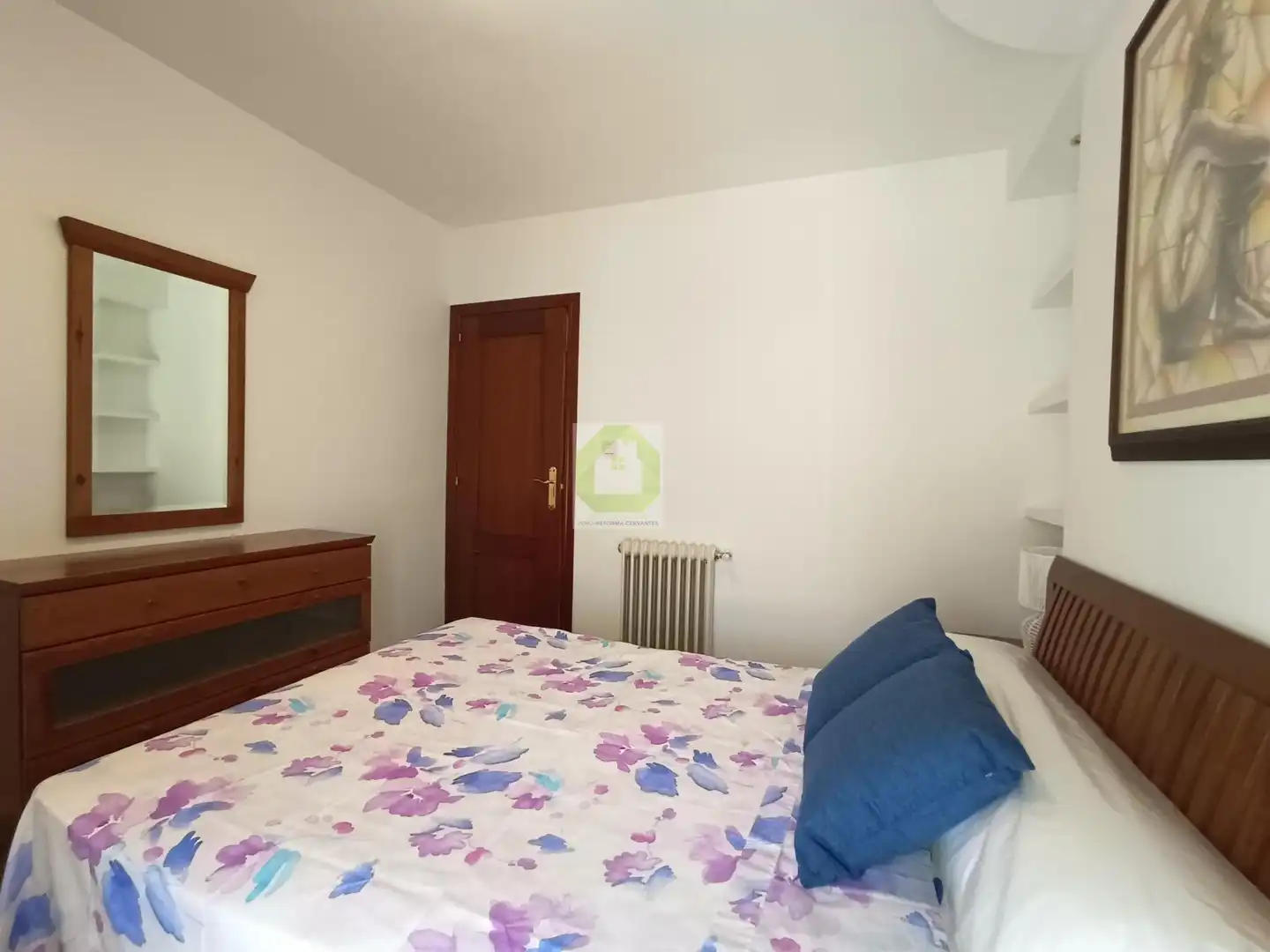 Habitación de Piso de alquiler en Granada con Calefacción, Trastero y Amueblado