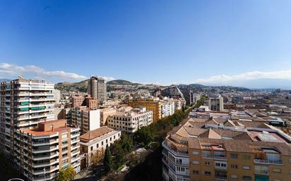 Vista exterior de Pis de lloguer en  Granada Capital amb Aire condicionat, Calefacció i Parquet