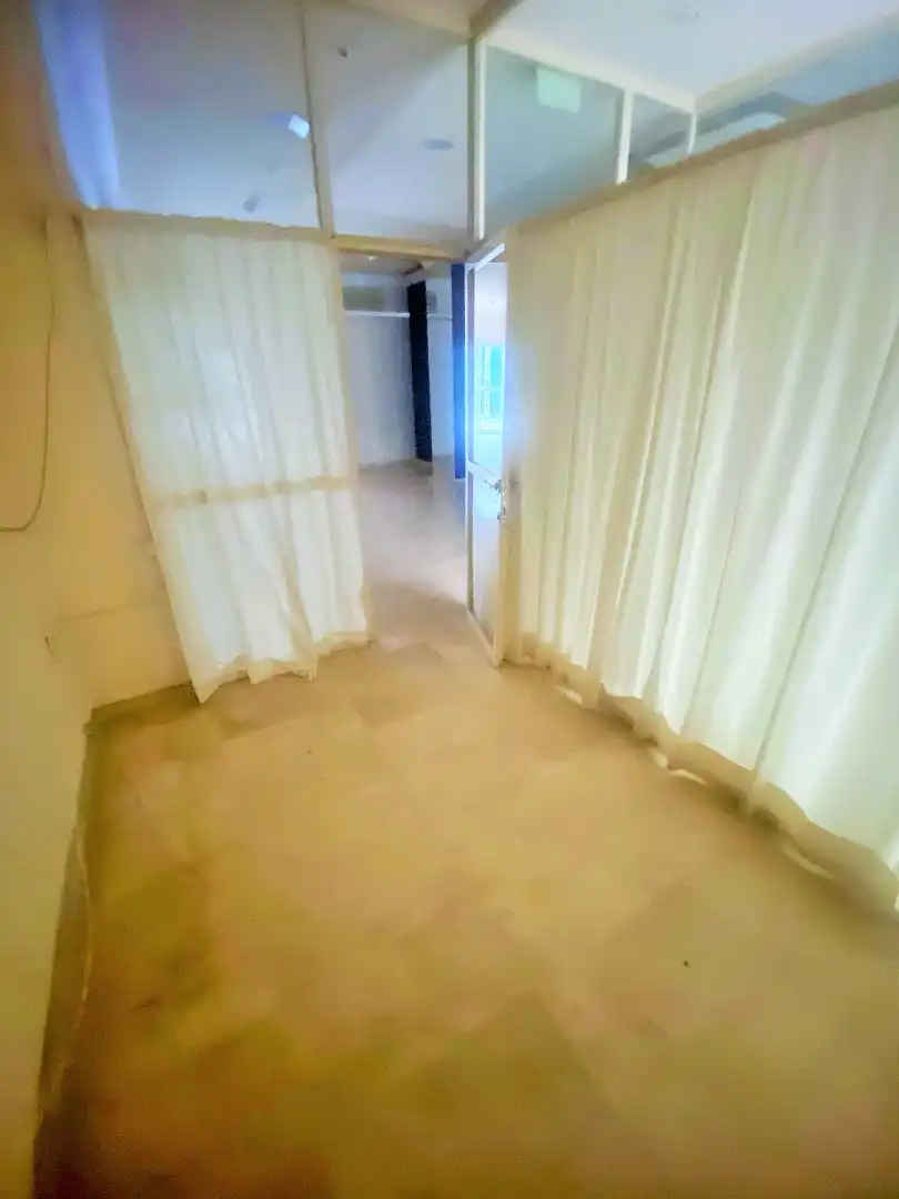 Business premises to rent in Carrer de Joaquín Costa 43, imagen 9