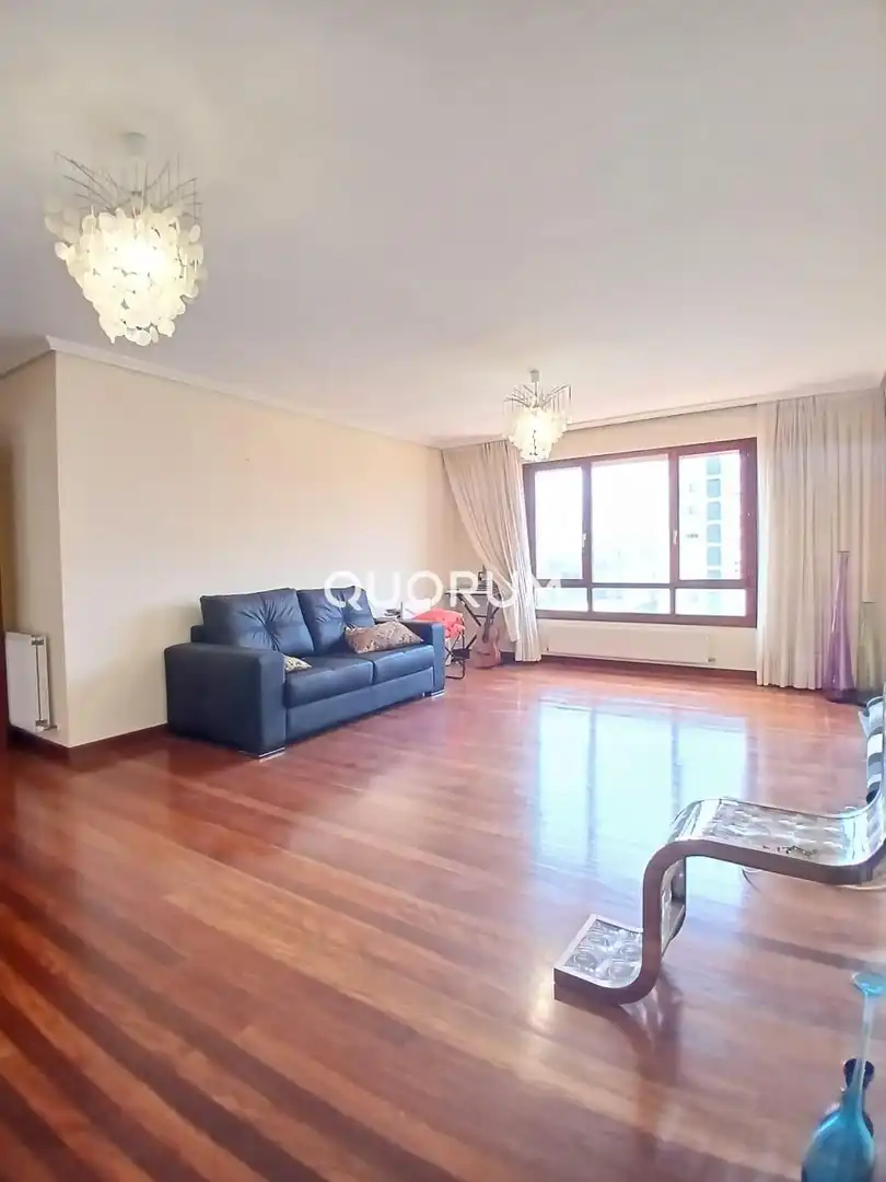 Sala de estar de Ático en venta en Barakaldo  con Calefacción, Terraza y Trastero