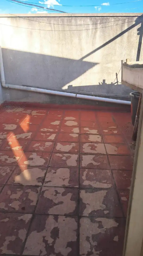 Terrasse von Einfamilien-Reihenhaus zum Verkauf in Olot mit Klimaanlage, Heizung und Parkett