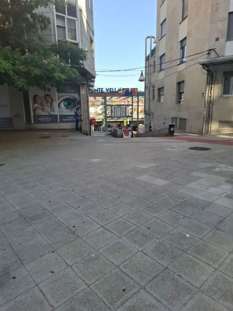 Vista exterior de Local de lloguer en Centro
