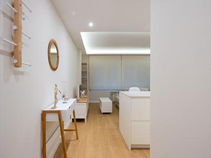 Bedroom of Flat to rent in  Madrid Capital  with Air Conditioner, Heating and Storage room