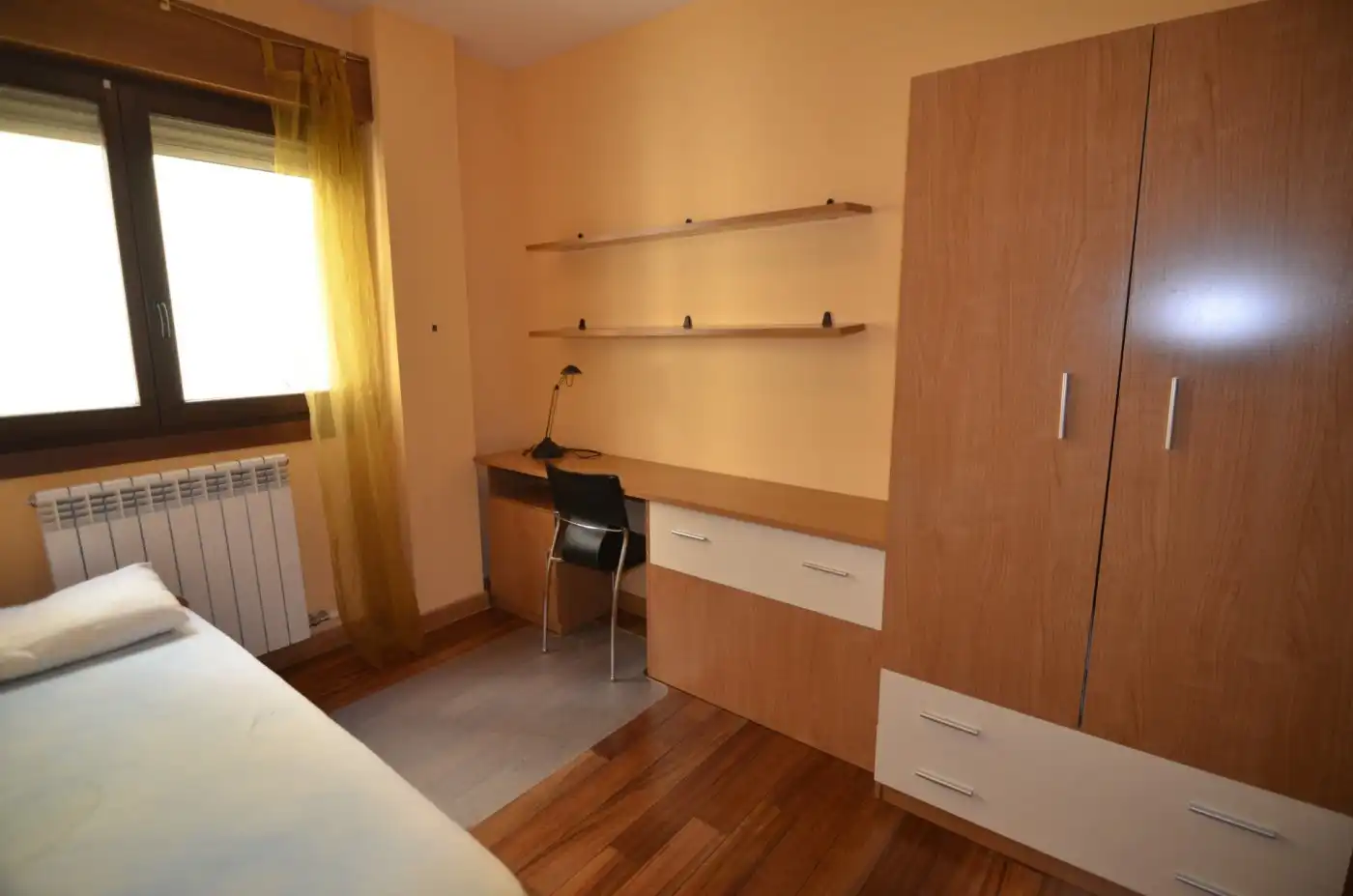 Habitación de Piso de alquiler en Salamanca con Calefacción y Amueblado