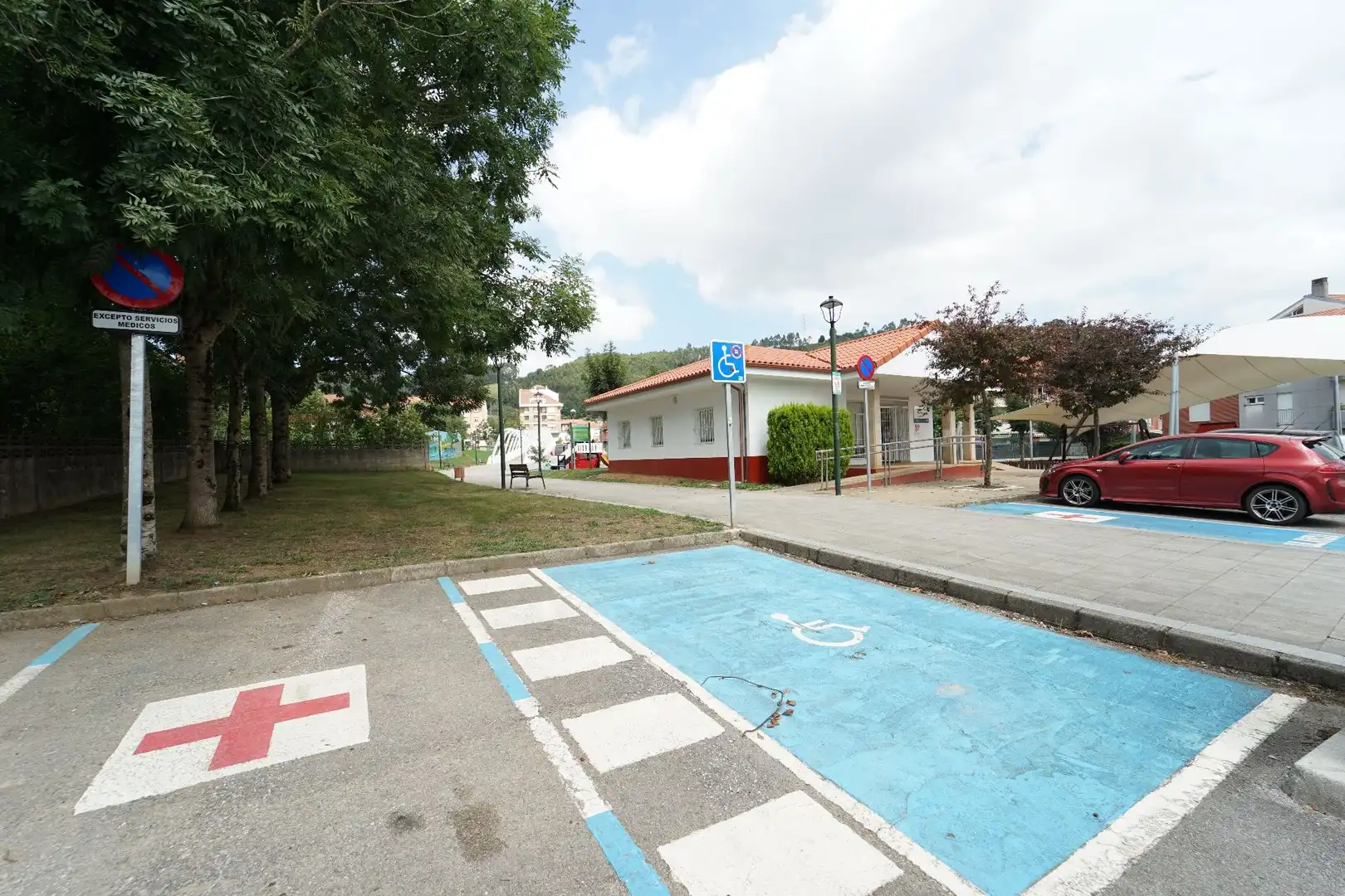 Parking de Casa adosada en venta en Piélagos con Calefacción, Jardín privado y Terraza