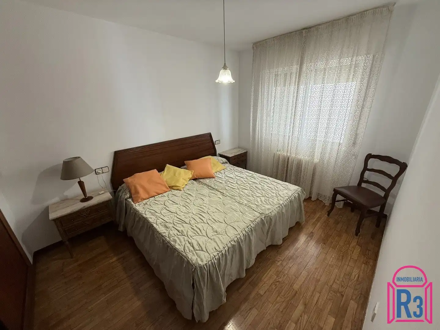 Schlafzimmer von Wohnung zur Miete in León Capital  mit Heizung, Terrasse und Möbliert