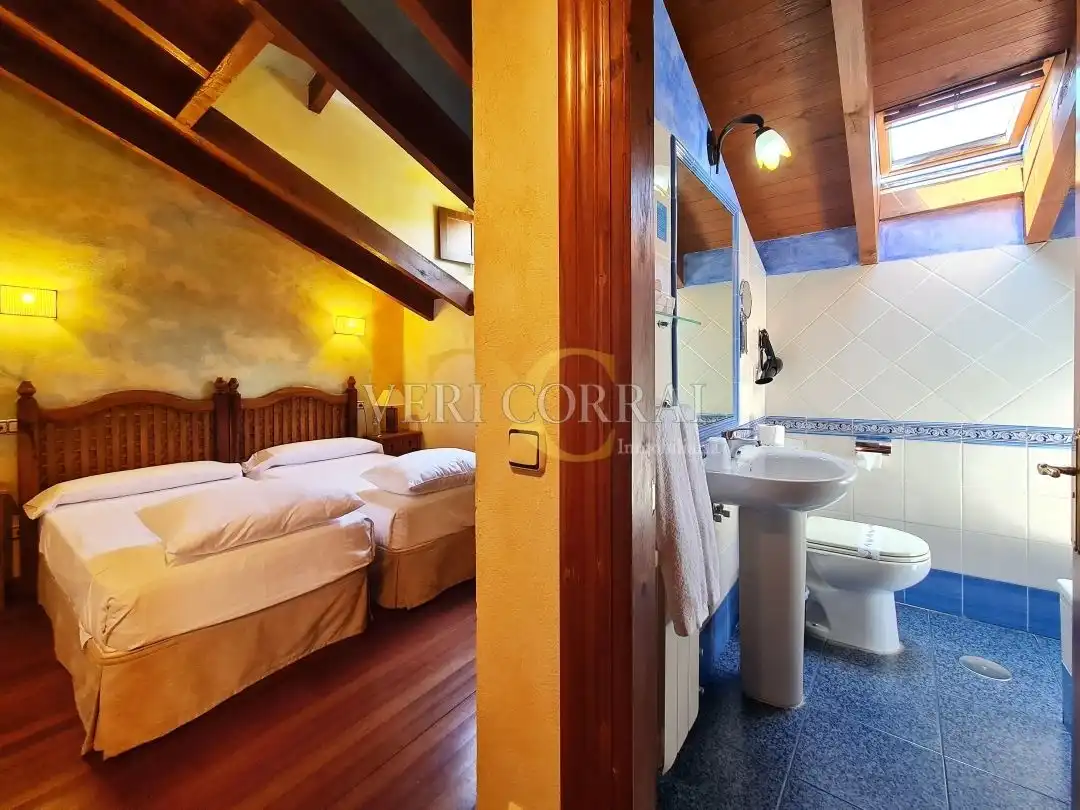 Bedroom of Buildings for sale in Cangas de Onís
