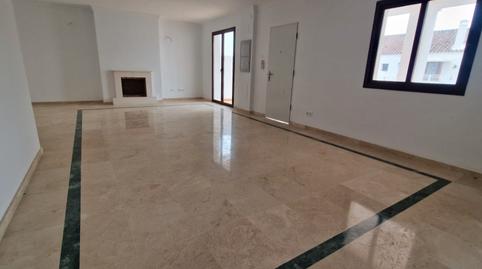Foto 5 de Casa adosada en venta en Calle Molinos, Casares pueblo, Casares