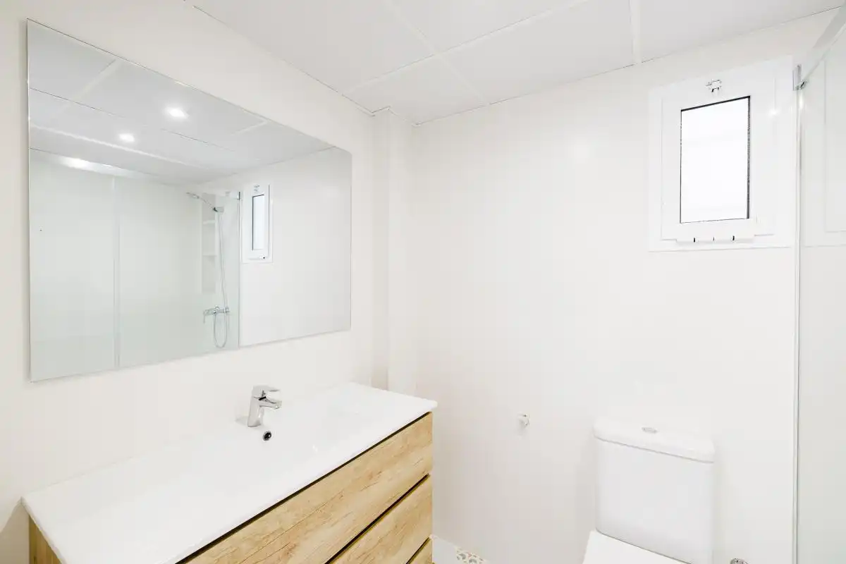 Baño de Planta baja en venta en Málaga con Aire acondicionado y Calefacción