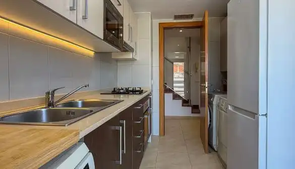 Cocina de Dúplex en venta en Palamós con Calefacción, Terraza y Trastero