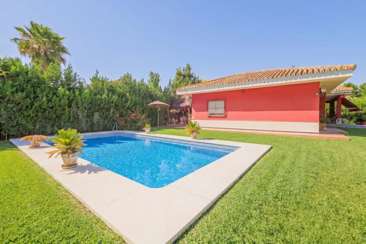 Haus mit Pool zum Verkauf in Calle Alameda