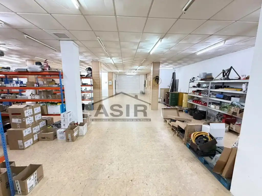 Local comercial en venda a Calle Xuquer