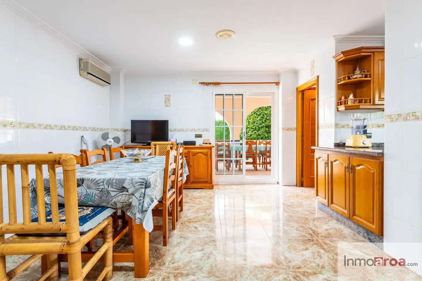 Dining room of Houses for sale in L'Eliana  with Private garden, Terrace and Swimming Pool
