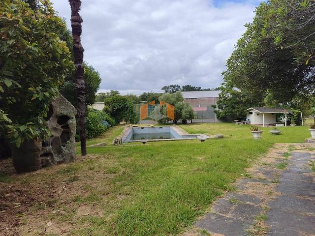 Casa-chalet en Venta en Comesaña - Matamá