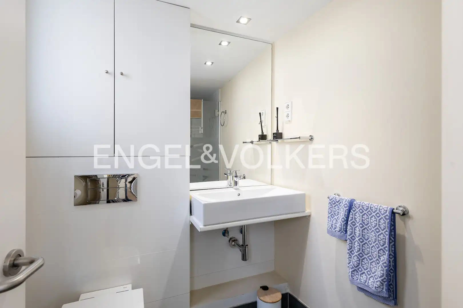Baño de Piso en venta en Madrid con Aire acondicionado, Calefacción y Balcón