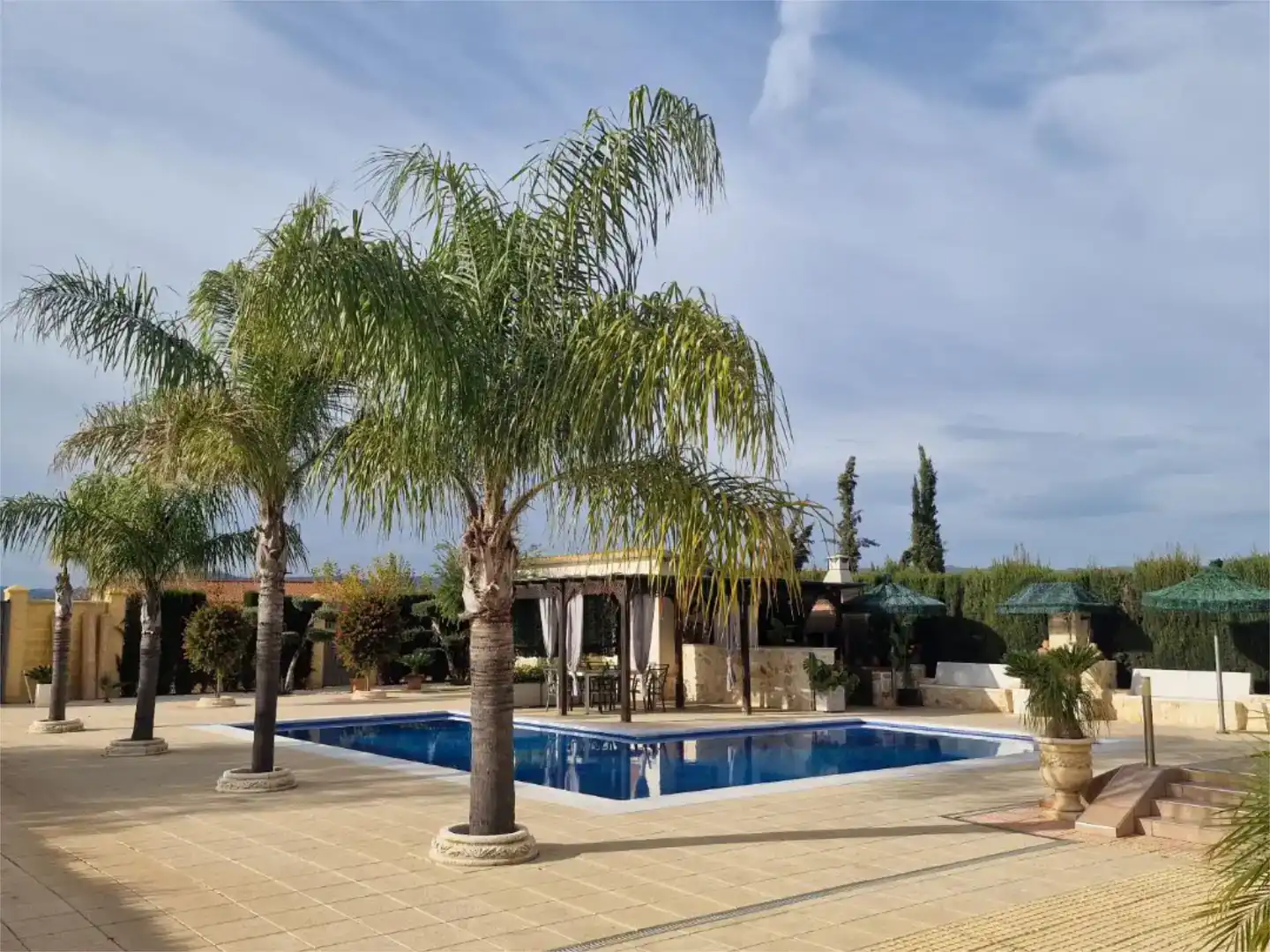 Piscina de Casa o chalet en venta en Lora del Río con Aire acondicionado, Piscina y Balcón