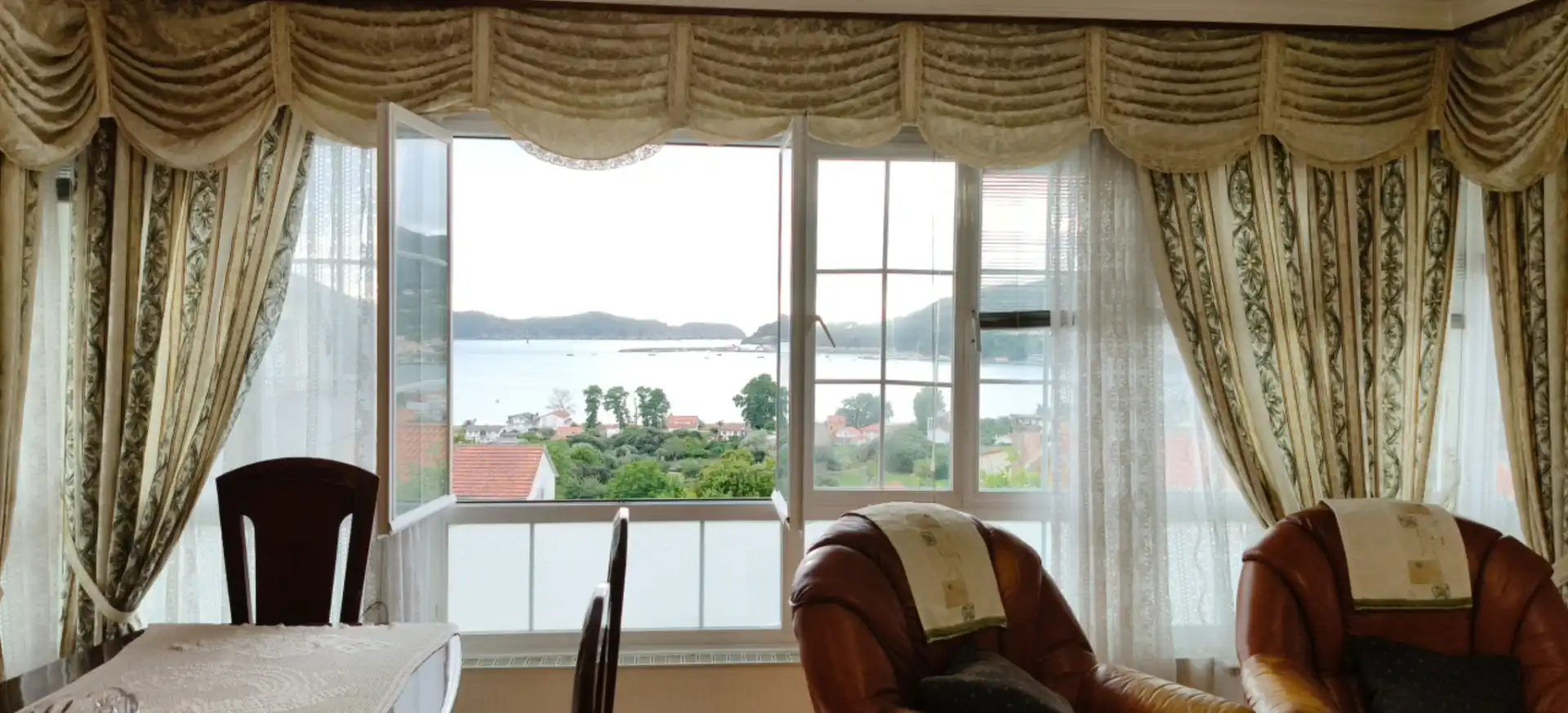 Living room of Houses for sale in Cedeira  with Heating, Private garden and Parquet flooring