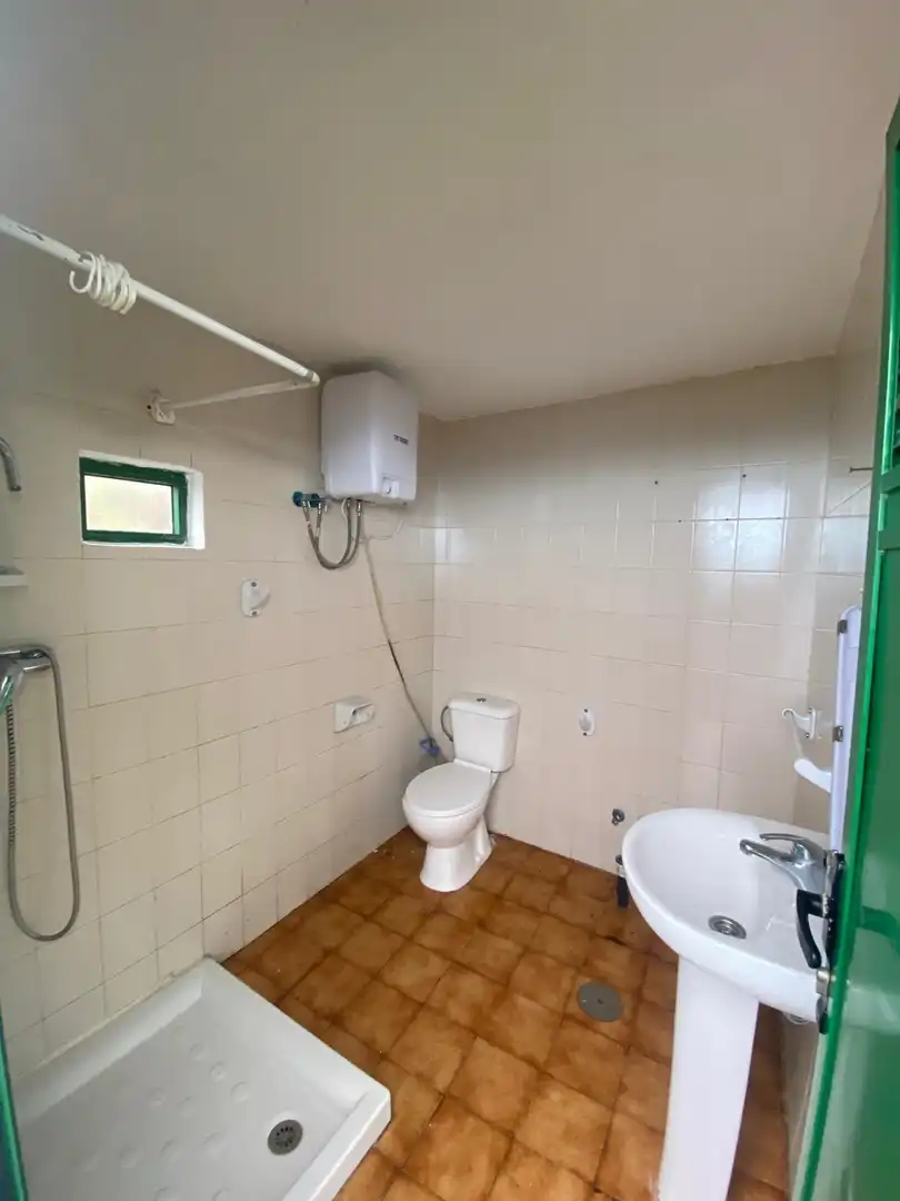 Bany de Casa o xalet en venda en Frontera amb Jardí privat