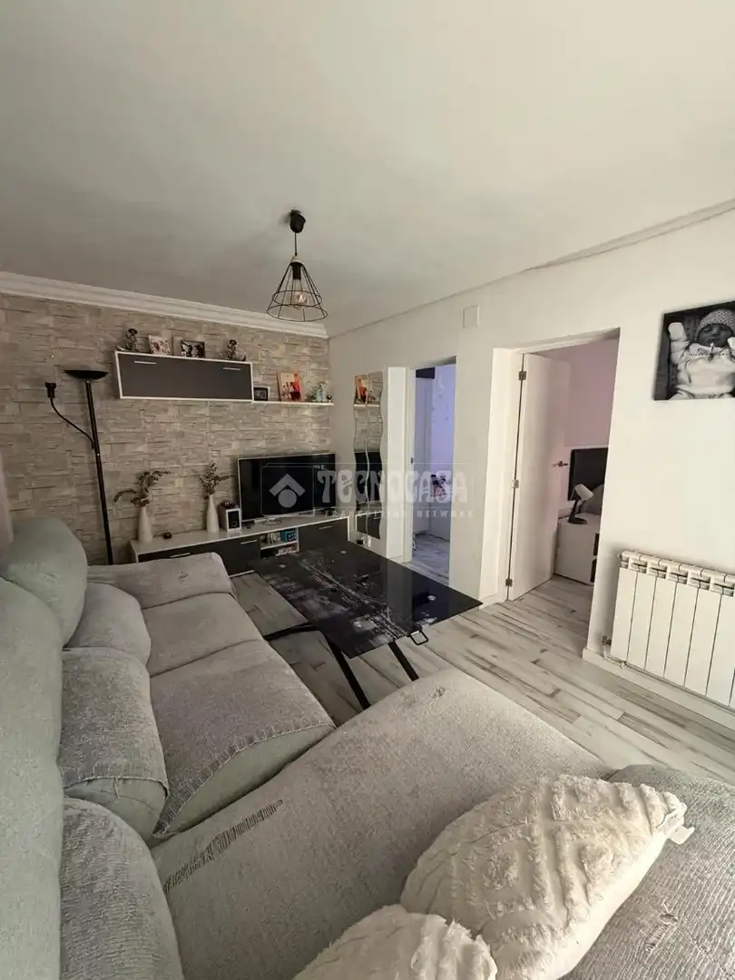 Sala d'estar de Pis en venda en Madrid amb Calefacció i Terrassa