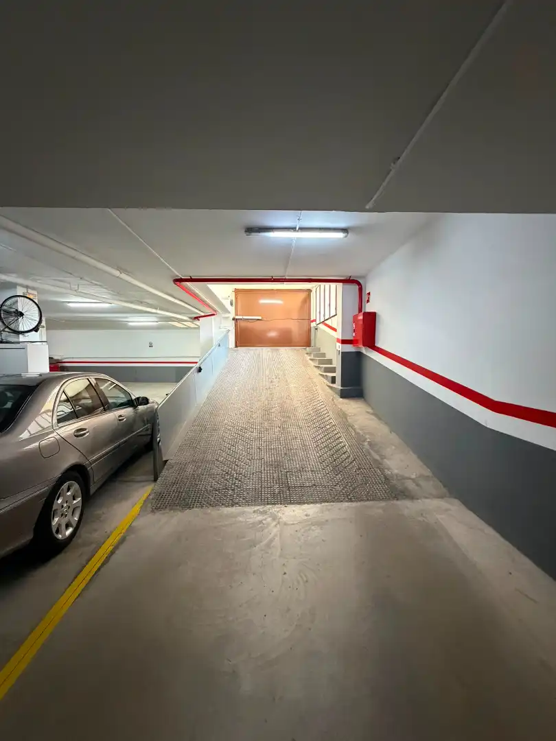 Parkplatz von Dachboden zum Verkauf in Gavà mit Klimaanlage, Heizung und Terrasse