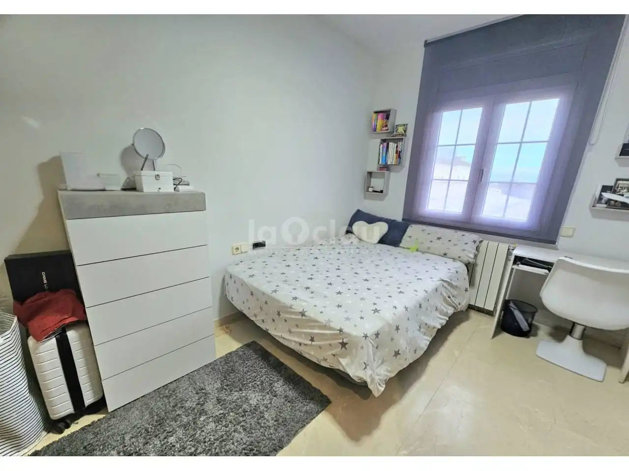 Habitación de Casa adosada en venta en Vic con Calefacción y Terraza