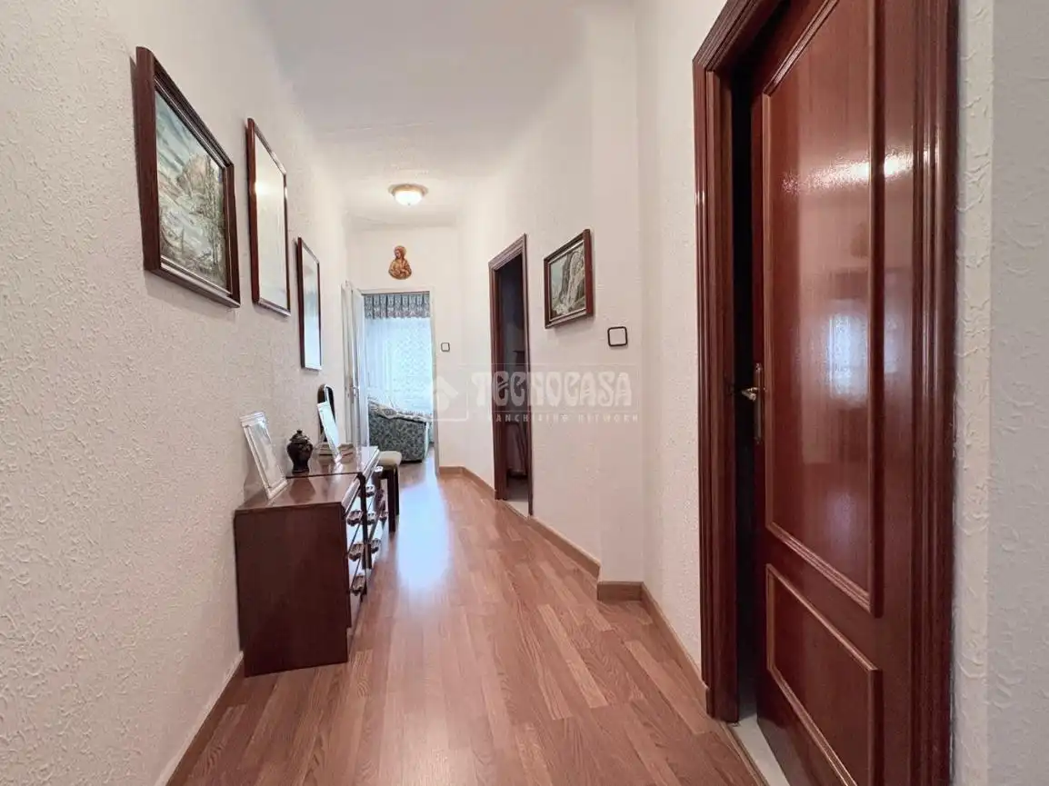 Houses for sale in Pinto  with Air Conditioner and Heating