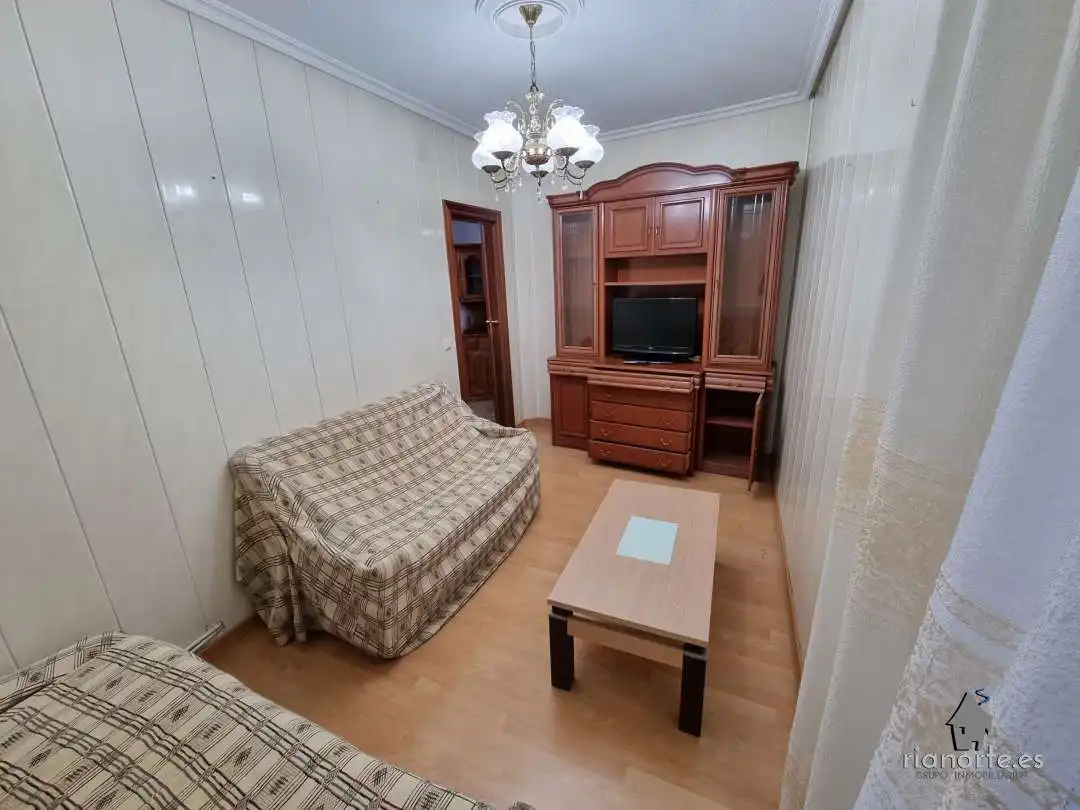 Sala de estar de Piso en venta en Avilés con Calefacción
