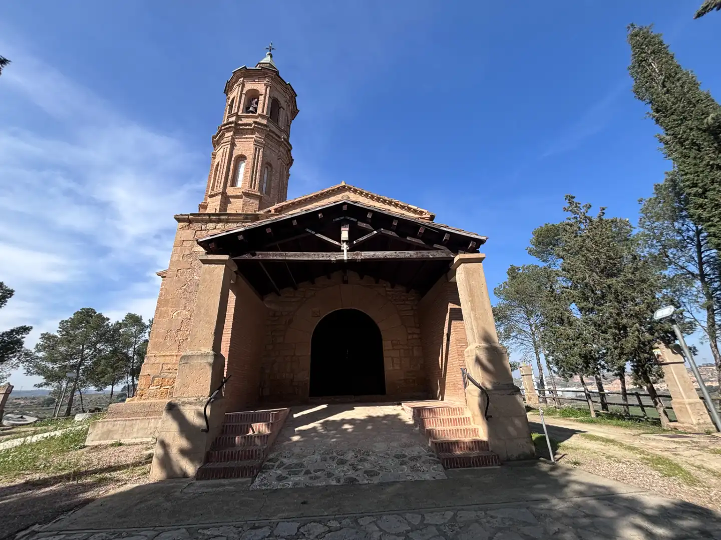 Vista exterior de Casa o chalet en venta en Escatrón con Terraza, Trastero y Amueblado