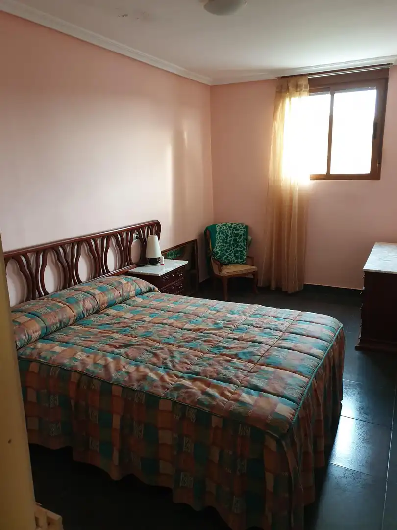 Bedroom of Houses for sale in  Logroño  with Private garden and Furnished