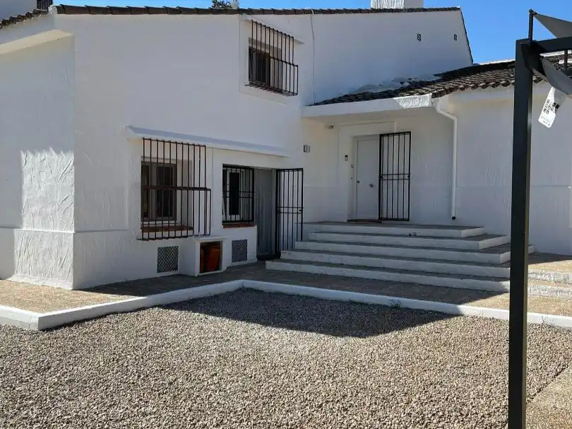 Chalet con piscina en venta en Urbanización Baños de San Antonio 10, imagen 6