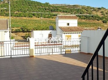 Casa en venda a Algarrobo pueblo