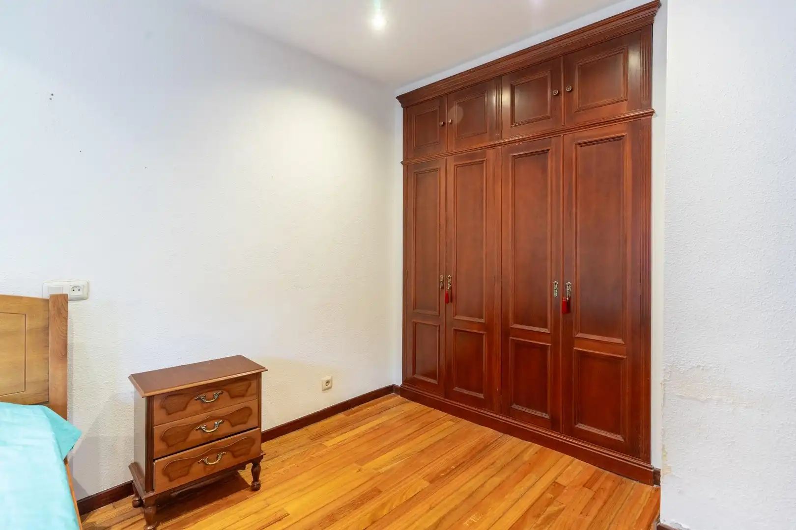 Schlafzimmer von Dachboden zum Verkauf in Oviedo  mit Heizung und Möbliert