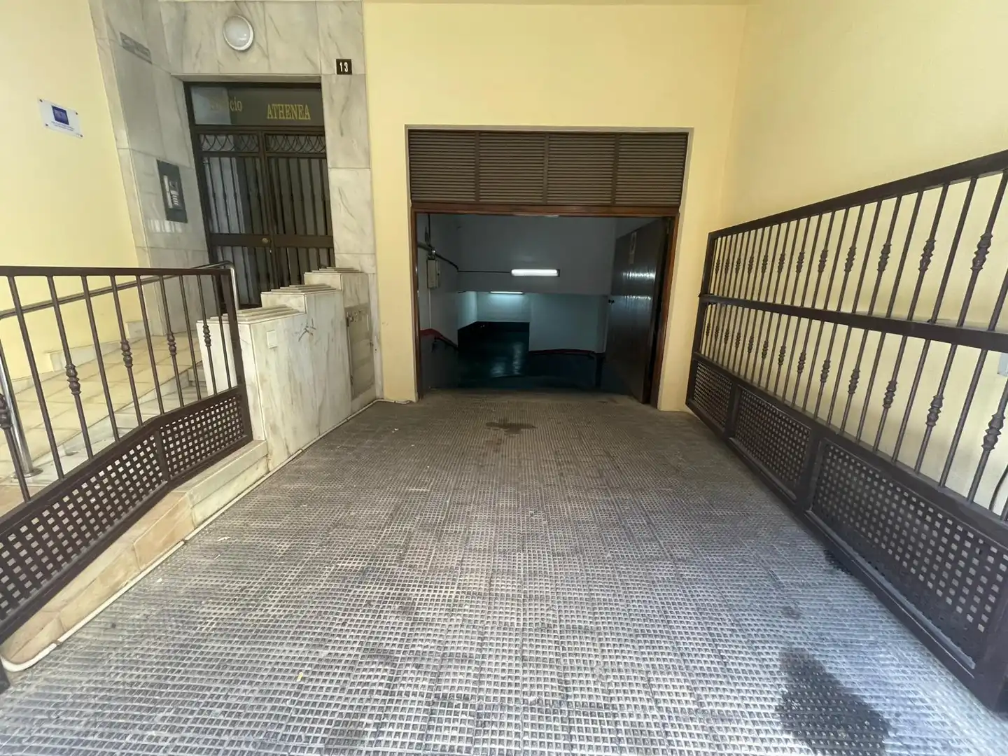 Garage zur Miete in Calle del Aire, 25, Casco Antiguo