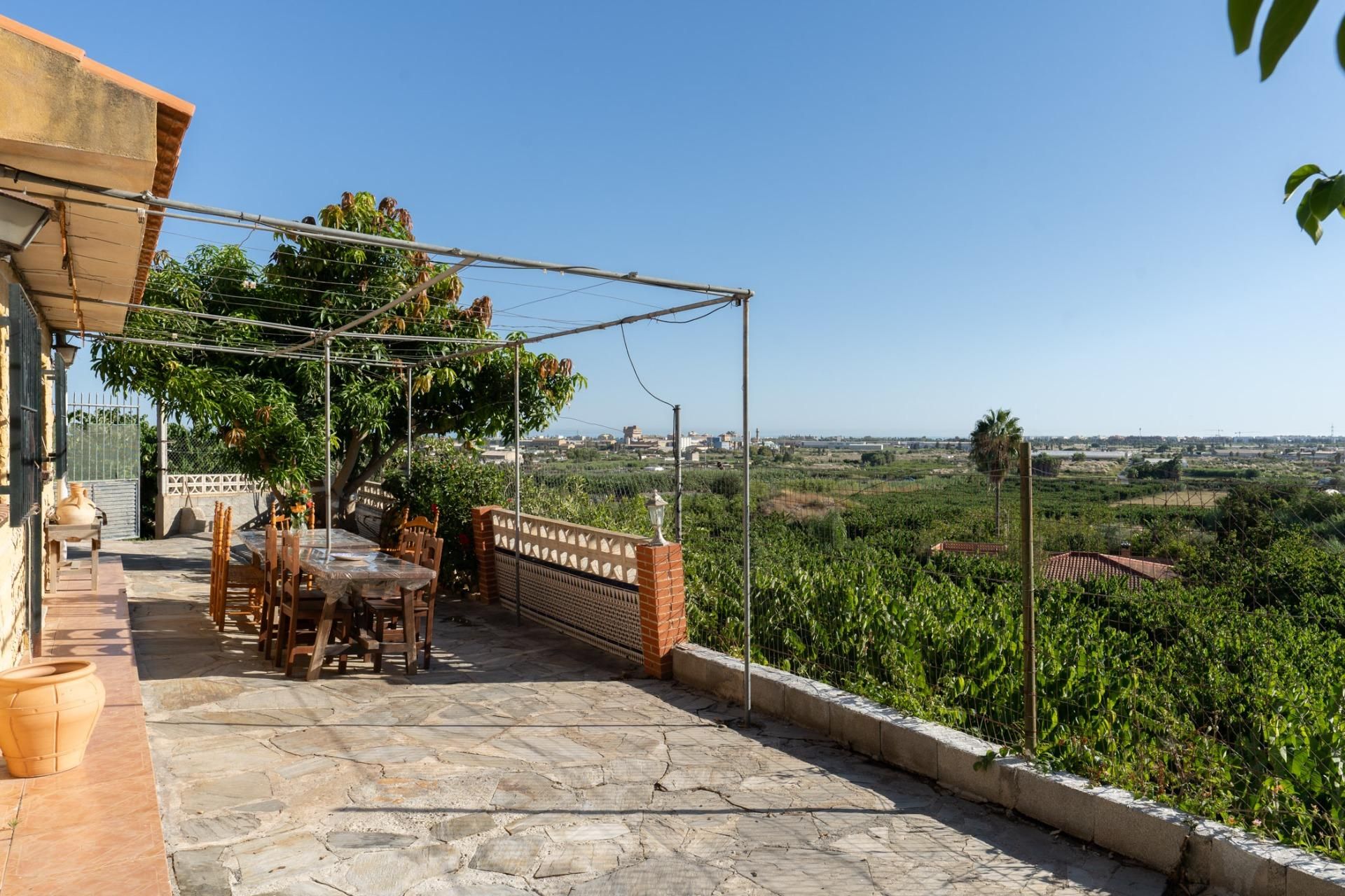 Terrassa de Casa o xalet en venda en Motril amb Jardí privat, Terrassa i Traster