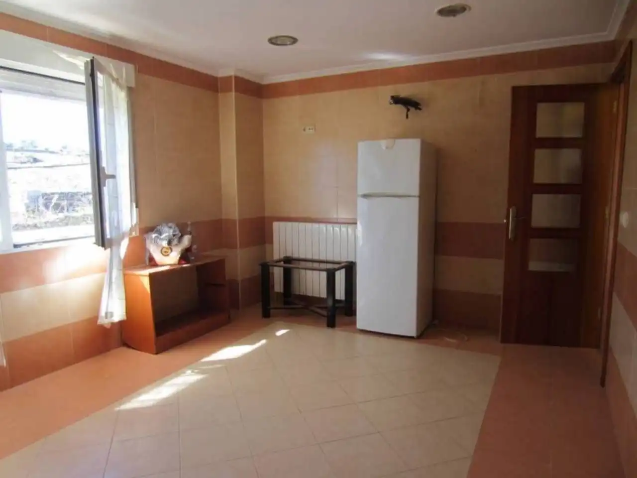 Kitchen of Houses for sale in Fuentes de Oñoro  with Air Conditioner, Terrace and Swimming Pool