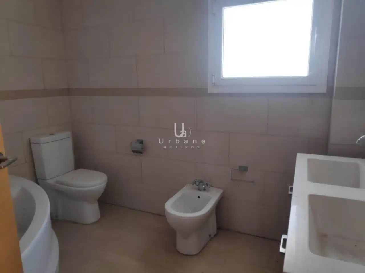 Bathroom of Flat for sale in Alzira  with Parquet flooring and Balcony