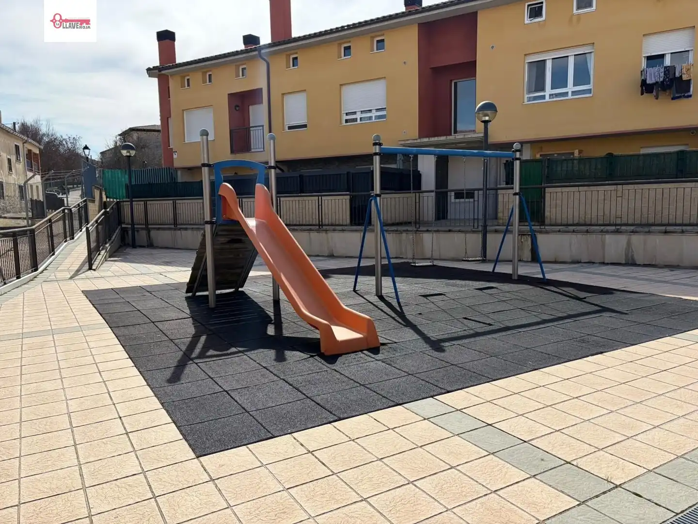 Terrasse von Maisonette zur Miete in Cogollos mit Heizung, Privatgarten und Möbliert